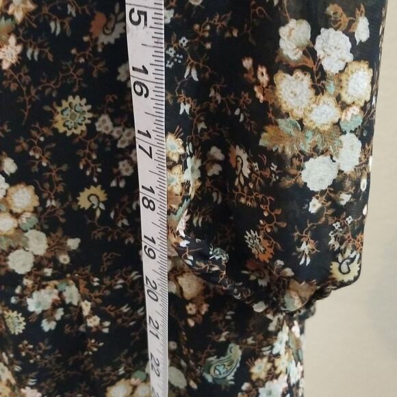 WAYF dress size small - Picture 7 of 8